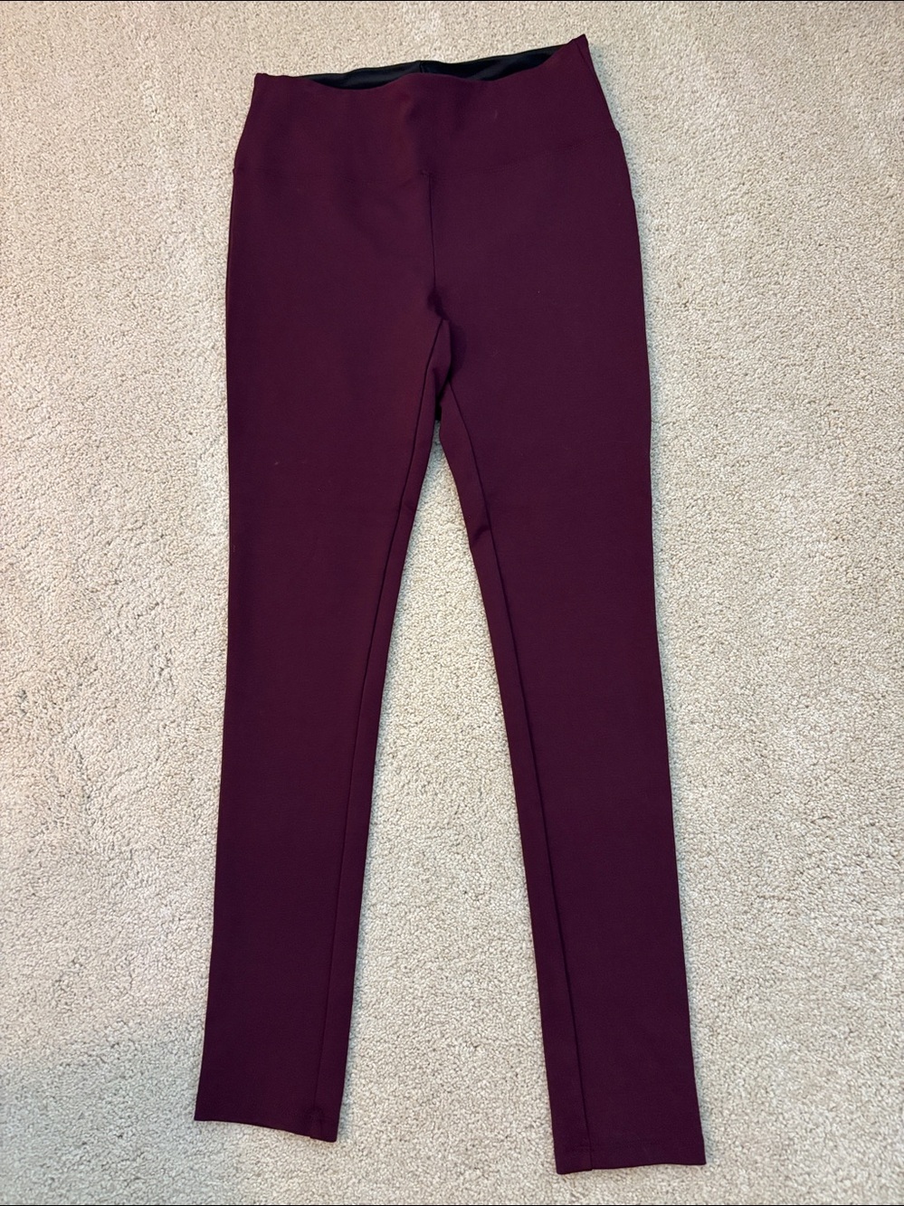Claiborne Burgundy Women's leggings
